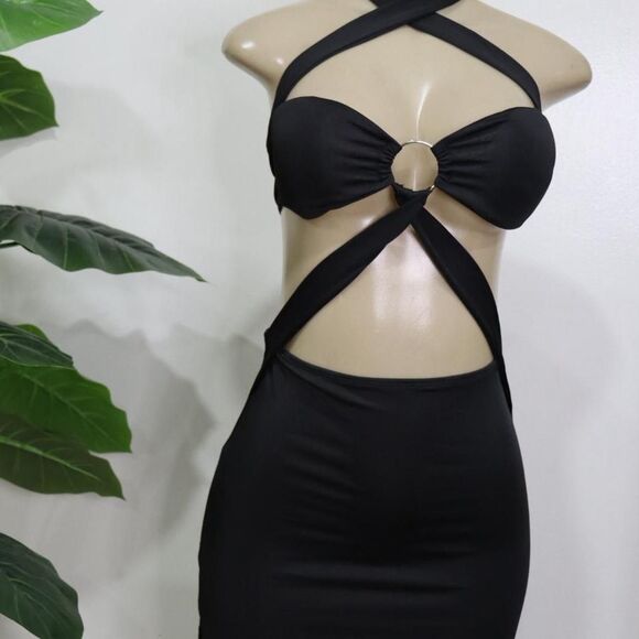 Chic Black Maxi Dress - Picture 6 of 7